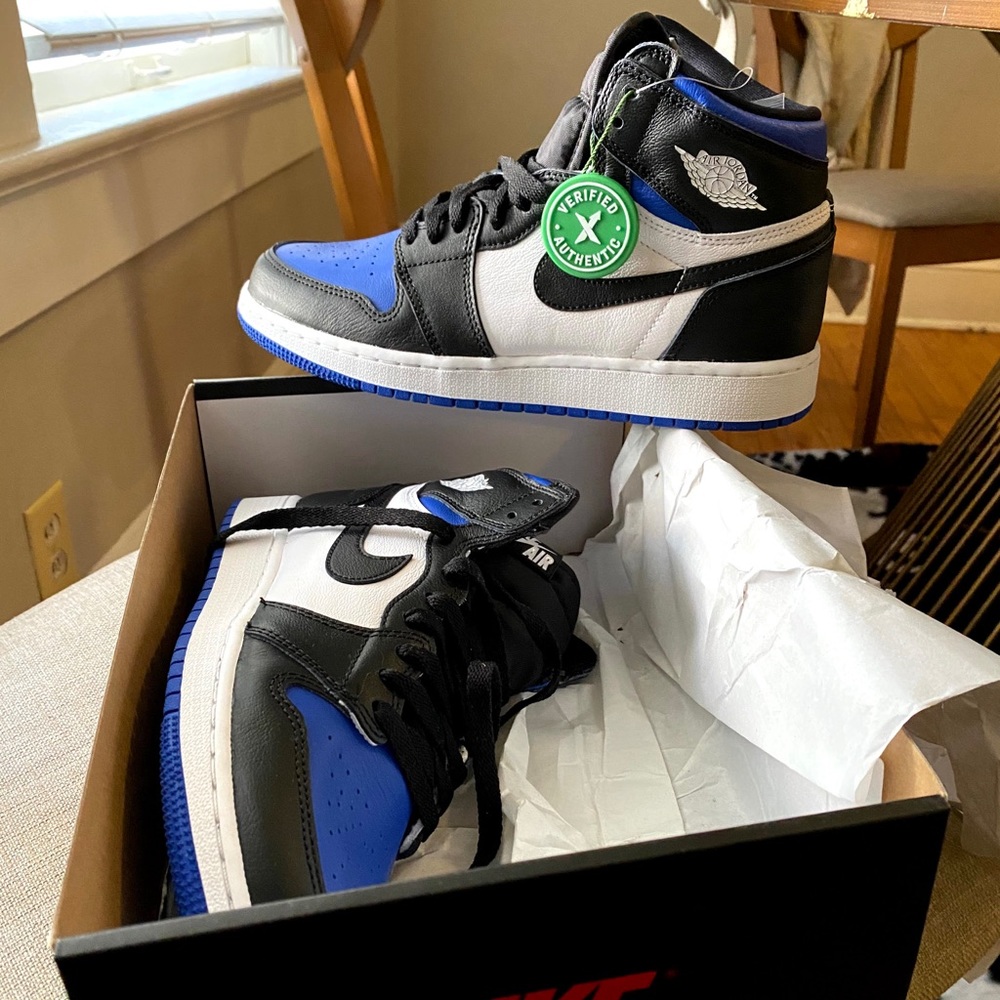 Mid Jordans